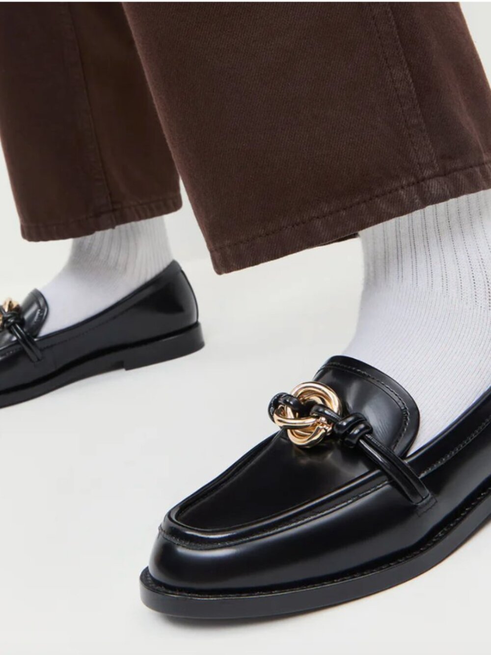 Women's Roma Black Loafer Flats US 7.5.